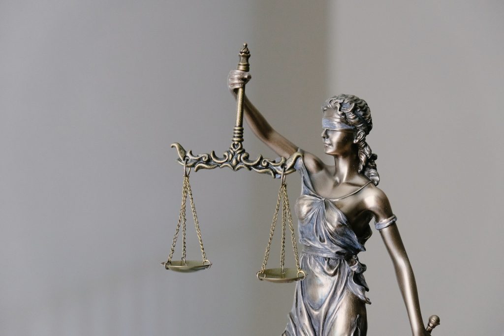 HOW DO I FIND A GOOD CAR ACCIDENT LAWYER?
